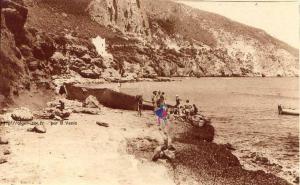 Tipasa - Corniche du Chenoua: une décharge à ciel ouvert