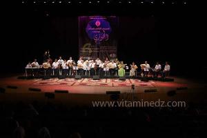 L\'association musicale El Kortobiya de Tlemcen sous la direction du chikh Salah Boukli à la 6è édition du Festival de musique Hawzi à Tlemcen.