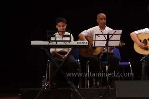 L\'association musicale El Kortobiya de Tlemcen sous la direction du chikh Salah Boukli à la 6è édition du Festival de musique Hawzi à Tlemcen.