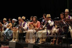 L\'association musicale Dar El Gharnatia de Kolea à la 6è édition du Festival de musique Hawzi à Tlemcen.