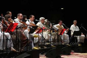 L\'association musicale Gharnata de Tlemcen sous la direction de Ghouti Korso à la 6è édition du Festival de musique Hawzi à Tlemcen.
