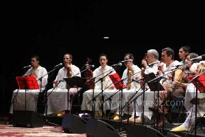 L\'association musicale Gharnata de Tlemcen sous la direction de Ghouti Korso à la 6è édition du Festival de musique Hawzi à Tlemcen.