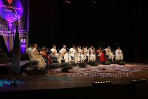 L\'association musicale Ahbab cheikh Larbi Bensari de Tlemcen à la 6è édition du Festival de musique Hawzi à Tlemcen. Sous la direction du Maître Fewzi Kalafat