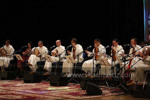 L\'association musicale Ahbab cheikh Larbi Bensari de Tlemcen à la 6è édition du Festival de musique Hawzi à Tlemcen. Sous la direction du Maître Fewzi Kalafat