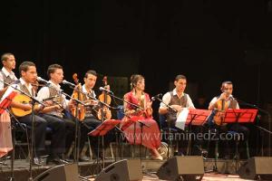 L\'association musicale mostaganemoise Al Fan Wannachat à la 6è édition du Festival de musique Hawzi à Tlemcen.