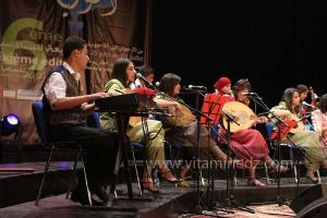 L\'association musicale mostaganemoise Al Fan Wannachat à la 6è édition du Festival de musique Hawzi à Tlemcen.