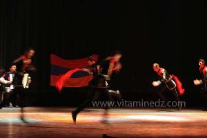 La troupe arménienne à  la 8eme edition du festival international des danses populaires de Sidi Bel Abbes. Ici en visite à Tlemcen.