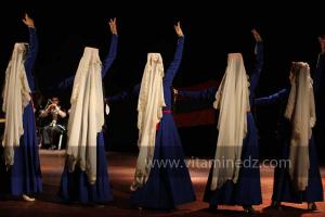 La troupe arménienne à  la 8eme edition du festival international des danses populaires de Sidi Bel Abbes. Ici en visite à Tlemcen.