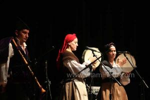 L\'Espagne à la 8eme edition du festival international des danses populaires de Sidi Bel Abbes. Ici en visite à Tlemcen.