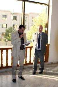 Exposition Phares d\'Algérie, organisée par l\'Institut Français de Tlemcen  ici Sylvain Treuil, directeur de l\'IF Tlemcen