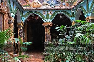 Restaurant Khayma des Beni Chougrane à Oran. Une caverne d\'Ali Baba aux mille saveurs et couleurs ... a visiter.