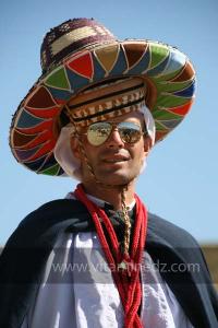 Très beau cavalier à Waada Rjal Meghila, ou Waadat Al Kraiche, fantasia, la3b, Goum ...