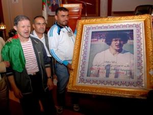 Hommage:  Gamouh honoré à Skikda