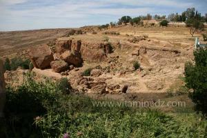 Taoughzout (Qalat Beni Salama) siège des grottes troglodytes (protohistoriques). Elles sont connues actuellement sous le nom de grottes d\'Ibn Khaldoun