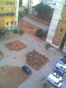 Cité grande terre .la toure dar el baida