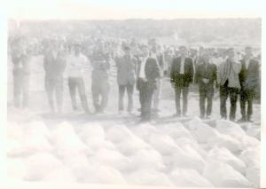 cérémonie d'enterrement des martyrs a ras el ma ain touta 19.03.1962