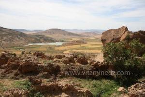 Taoughzout (Qalat Beni Salama) siège des grottes troglodytes (protohistoriques). Elles sont connues actuellement sous le nom de grottes d\'Ibn Khaldoun