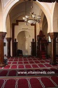 Interieur de L\'ancienne mosquée de Tiaret de l\'époque turque