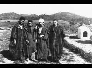 Un redoutable commando colonialiste travesti en nationalistes algériens