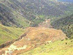 Illilten (Tizi-Ouzou)  -  Evacuation d'une vingtaine de familles menacées par une coulée de boue