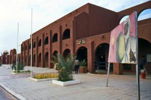 1981 - Algeria - Un Hotel della Città di Adrar - Deserto del Sahara