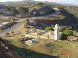 mosqée face Sidi SALAH