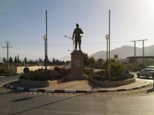 Rond point du monument du martyr Zendari