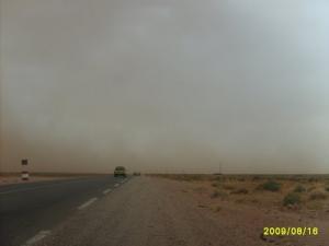 Vent de sable, sortie de SIDI MAKHLOUF