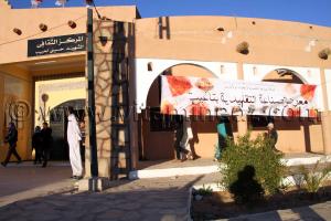 Exposition de produits d\'artisanat à Taghit