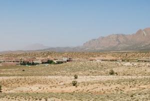 Chennaoura, vue de montagnes qui l'entourent