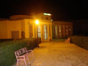 Résid.Univérs.Chetma 4(pendant la nuit)