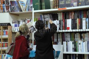 Tlemcen, Librairie Alili , Romans, le lecteur s\'y perd tant l\'offre est abondante