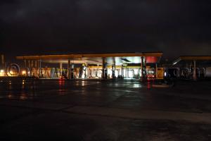 Autoroute Est Ouest - Station Naftal Sidi Bel Abbes le 26.01.2013 en panne d\'électricité