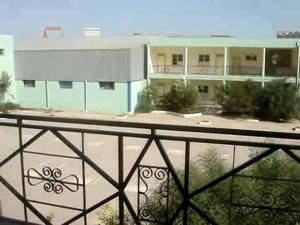 Lycee mohamed bentefitifa(la coure et la salle du sport)