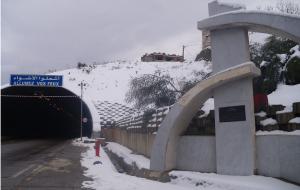 entrée tunel A1 Est Ouest vers bouira sous la neige 14-02-2012