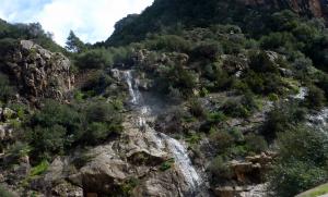 Chutes d'eau dans les gorges de Lakhdaria