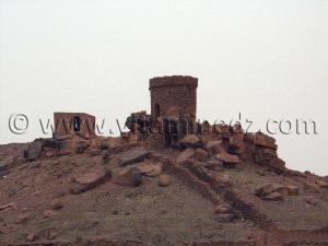 Tour de contrôle du Ksar en ruine de Moghrar Ettahtani ou Kalat Cheikh Bouamama (photos Juillet 2005)