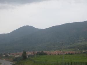 Le village de tiliouine et le mont de lalla oum essaad