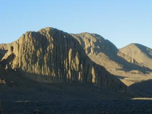 11M- Relief type du Hoggar...