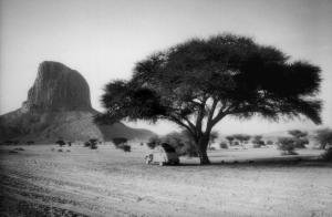 L'Assekrem en 2CV, pic d'Iharen.