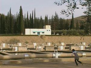 Station filtrage d?eau Bouhlou échafaudée en 1952