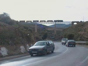 Village Belghafer attention le train passe