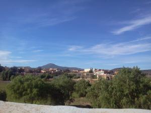 vue de fellaoucen (montagne + la ville )
