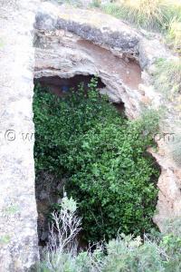 Grotte dans un fort punique
