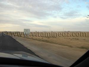 Route de Laaricha 28 km, Bechar 521 Km , vivement le Sud