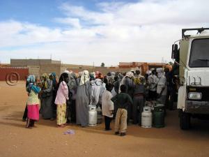 Le camion de Gaz est arrivé à Ksar Guentoure, commune de Ouled Aissa, Daira de Timimoun, Wilaya d\'Adrar