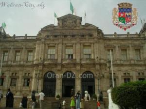 Oran - Forum des citoyens:  Le maire et le P/APW évoquent les priorités