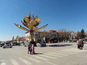 Place de la wilaya et lycée Kerouani à Sétif