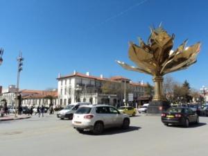 Place de la wilaya et lycée Kerouani à Sétif