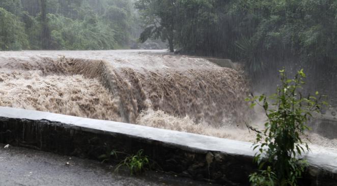 Planète - Ces risques majeurs qui n'étaient que de la science-fiction et qui nous menacent maintenant réellement